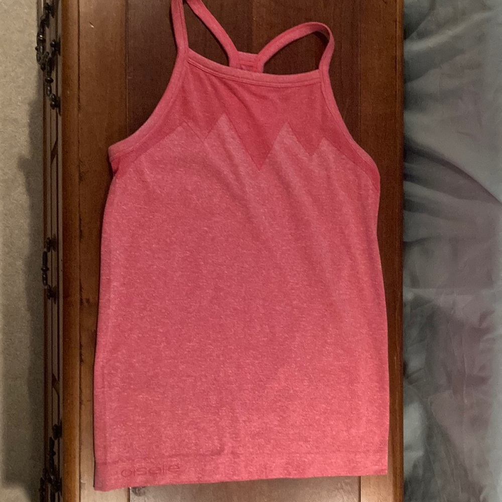 Oiselle tank size small